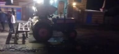 ग्राम पंचायत बांसखेड़ा का मुख्य मार्ग जिससे सभी जुड़े हुए है सड़क में गड्डे की गहराई हो जाने के कारण आवा गमन में परेसनी