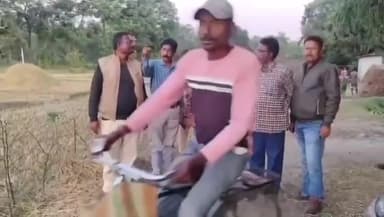 আলিপুরদুয়ার ২: বনকর্তাদের বিরুদ্ধে অভিযোগ মুখ্যমন্ত্রীর কাছে মহাকাল গুড়িতে মমতা ব্যানার্জির প্রতিনিধি তদন্তে এসেছেন