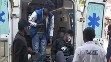 बिशुनपुर: सिमडेगा से नेतरहाट जा रहे बाइक सवार युवक-युवती सड़क पर गिरकर हुए जख्मी