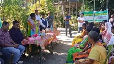 কালচিনি: কৃষি দফতরের তরফে সোমবার কালচিনি ব্লকের কৃষকদের মুসুর ও সরষের বীজ দেওয়া হল