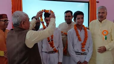 पूरे देश में गोंडा का नाम रोशन करने वाले छात्रों को किया सम्मानित #socialmedia #gondanews