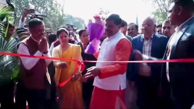 मुख्यमंत्री डॉ. मोहन यादव जी ने देश भर के बाल वैज्ञानिकों द्वारा प्रदर्शित मॉडल का अवलोकन किया