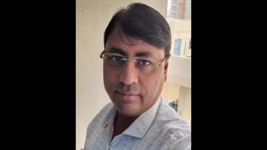 હળવદ: હળવદના કેદારીયા ગામે આર્થિક ભીંસથી કંટાળી વેપારીએ જીવન ટૂંકાવ્યું, કારખાનાના કંમ્પાઉન્ડમાં કારમાં ઝેરી દવા ગટગટાવી...