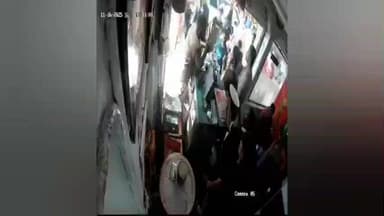 ಮೈಸೂರು: ಹನುಮಂತು ಹೋಟೆಲ್ ನಲ್ಲಿ ನಡೆದ ಮಾರಾಮಾರಿ ದೃಶ್ಯ ಸಿಸಿ ಕ್ಯಾಮೆರಾದಲ್ಲಿ ಸೆರೆ: ವಿಡಿಯೋ ವೈರಲ್