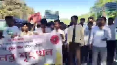 বিজনী ভাগ: বিজনীত প্ৰাণৰ শিল্পী জুবিন গাৰ্গক ন্যায়ৰ দাবীত চিৰাং জিলা আছুৰ মানৱ সৃংখল কাৰ্যসূচী ৰূপায়ণ