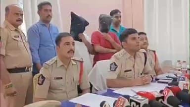 సైబర్ నేరగాళ్లు అరెస్ట్ . సైబర్ నేరగాళ్ల బ్యాంక్ ఖాతాలోని97 లక్షల రూపాయల ఫ్రీజ్.
మదనపల్లె డిఎస్పి మహేంద్ర.