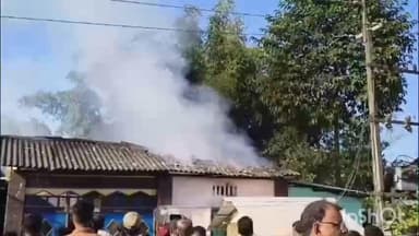 মৰঙী: নুমলীগড়ৰ লেতেকুজান চাহ বাগিচা নতুন লাইনত ভয়ংকৰ অগ্নিকাণ্ড, ৰাজা কন্দ নামৰ লোকজনৰ বাসগৃহত সংঘটিত হয় অগ্নিকাণ্ড