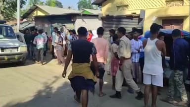 মাটিয়া: শিমলীতোলাৰ পালপাৰাত ভয়ংকৰ পথ দূৰ্ঘটনা সংঘটিত হোৱাকলৈ উত্তপ্ত পৰিস্থিতিৰ সৃষ্টি হয়