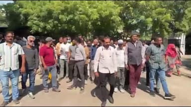 રાજકોટ પૂર્વ: રાજકોટ: વોર્ડ નં.15નાં ઇન્ડસ્ટ્રીઝ ઝોનમાં ખરાબ હાઇવે-સર્વિસ રોડથી લોકો ત્રસ્ત