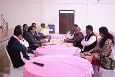 रातू: मंत्री इरफान अंसारी झारखंड प्रदेश कांग्रेस कमेटी के आठ दिवसीय संगठन सृजन प्रशिक्षण कार्यक्रम में हुए शामिल