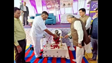 ધોળકા: સી. એમ. ઠક્કર હાઈસ્કૂલ સરોડા ખાતે આચાર્યનો વિદાય સમારોહ યોજાયો, પૂર્વ મંત્રી ભુપેન્દ્રસિંહ ચુડાસમા હાજર રહ્યા