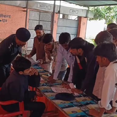 राजगढ़: राजगढ़ में जिला प्रशासन और जिला रोजगार ने रोजगार शिविर का आयोजन किया, सैकड़ों बेरोजगार युवाओं ने नौकरी के लिए किया आवेदन