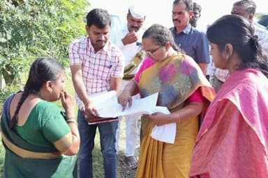 గజ్వేల్: తిప్పారం గ్రామంలో మెట్రోపాలిటన్ వాటర్ సప్లై ప్రాజెక్టు భూసేకరణ ప్రాంతాన్ని పరిశీలించిన జిల్లా కలెక్టర్ హైమావతి