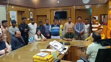 জামুরিয়া: জামুড়ীয়া থানার বেনালী গ্রামের বাসিন্দা চিকিৎসার গাফিলতির কারনে রুগী মৃত্যুর পরিবারকে ক্ষতিপূরণ