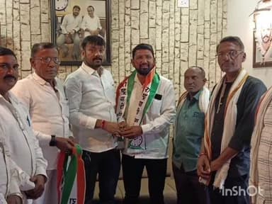 जिवती: काँग्रेस शेतकरी संघटना जिवती तालुक्यांचे पदाधिकारी राष्ट्रवादी काँग्रेस शरद पवार गट मध्ये प्रवेश