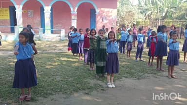 डंडखोरा: प्राथमिक विद्यालय सिहला में नशा मुक्ति अभियान के तहत बच्चों को शपथ दिलाई गई