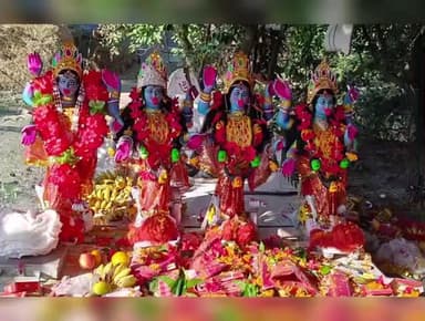 বংশীহারী: ঐতিহ্য বজায় রেখে ধুমধামে শুড়ি কালী পূজো হল বংশীহারীর সায়েস্তাবাদ মুরগামারিতে