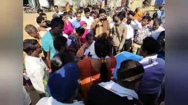 কেশপুর: কেশপুরের ১১ নং কলাগ্রামে ভ্রাম্যমান চিকিৎসা কেন্দ্রের উদ্বোধন করলেন মন্ত্রী শিউলি সাহা