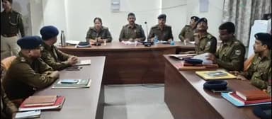 नवगछिया: पुलिस केंद्र नवगछिया में एसपी ने की मासिक अपराध नियंत्रण गोष्ठी, दिए आवश्यक दिशा-निर्देश