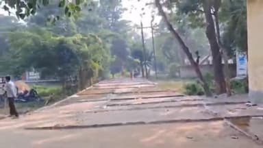 पंडारक: पंडारक प्रखंड में ढलाई सड़क निर्माण पर सवाल, घटिया सामग्री लगाने का आरोप