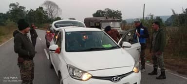 बूरमू: वरीय पुलिस अधीक्षक के निर्देश पर बुढ़मू थाना प्रभारी नवीन शर्मा के नेतृत्व में वाहन चेकिंग अभियान चलाया गया