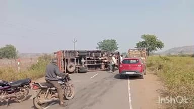 ખાંભા: મોટા સમઢીયાળા ગામ પાસે ટ્રકમાં થયો અકસ્માત