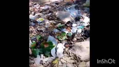 अमेठी: कालिकन धाम में कूड़े का अंबार, स्वच्छता अभियान के बावजूद श्रद्धालु गंदगी से परेशान