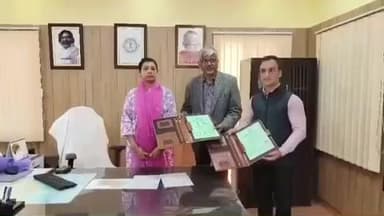 गुमला: डुमरी: जिला स्वास्थ्य विभाग और द हंस फाउंडेशन के बीच पीएचसी सुदृढ़ीकरण के लिए समझौता ज्ञापन पर हस्ताक्षर