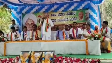 ಮೊಳಕಾಲ್ಮುರು: ತಾಲೂಕಿನಲ್ಲಿ ಸಹಕಾರಿ ಕ್ಷೇತ್ರ ಇನ್ನಷ್ಟು ಗಟ್ಟಿಗೊಳ್ಳಬೇಕಿದೆ:-ತಮ್ಮೇನಹಳ್ಳಿಯಲ್ಲಿ ಶಾಸಕ ಎನ್ ವೈ ಗೋಪಾಲಕೃಷ್ಣ