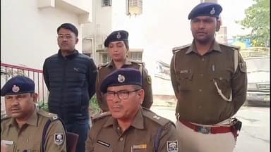 बड़हरिया: महिला हत्या मामले में पुलिस ने दो बदमाशों को किया गिरफ्तार, बड़हरिया थाना में एसडीपीओ ने की प्रेस वार्ता