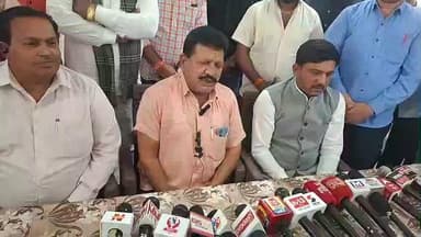 રાણપુર: બોટાદ જિલ્લા કોળી સેનાના પ્રમુખ કેશુભાઈ પંચાળા એ બ્રિજરાજ સોલંકી એ આપેલા નિવેદન મામલે પ્રેસ કોન્ફરન્સ યોજી