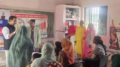 उतरौला: डॉ. सीपी सिंह, सामुदायिक स्वास्थ्य केंद्र उतरौला के अधीक्षक ने उपकेंद्र तिलखी का किया निरीक्षण