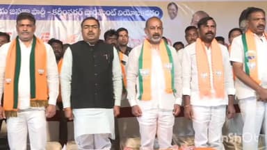 హుజూరాబాద్: రాష్ట్ర ప్రభుత్వానికి పంచాయతీ ఎన్నికలు నిర్వహించడానికి చిత్తశుద్ధి లేదు : కేంద్ర హోంశాఖ సహాయ మంత్రి బండి సంజయ్.