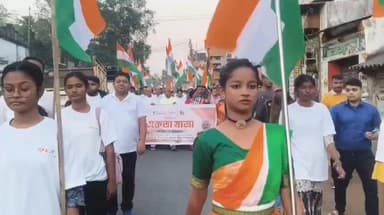 জামুরিয়া: আসানসোল জেলার নেতৃত্বে সন্তোষ সিং উপস্থিতিতে আসানসোল জামুরিয়ায় অনুষ্ঠিত হয়ে গেল একতা যাত্রা