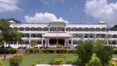 திருவண்ணாமலை: கலெக்டர் அலுவலகத்தில் அமைச்சர் மனோ தங்கராஜ் பால் முகவர்களோடு கலந்துரையாடல்