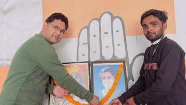 खटीमा: कांग्रेस कार्यालय पर विधायक ने कांग्रेस कार्यकर्ताओं के साथ इंदिरा गांधी और लक्ष्मीबाई की जयंती पर अर्पित की श्रद्धांजलि