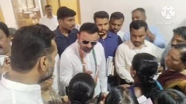 ಹುಬ್ಬಳ್ಳಿ ನಗರ: ನಗರದ ದೇಶಪಾಂಡೆನಗರದಲ್ಲಿ ಸಾರ್ವಜನಿಕರ ಅಹವಾಲು ಆಲಿಸಿದ ಸಚಿವ ಸಂತೋಷ್ ಲಾಡ್