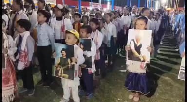 সৰ্থেবাৰী: ভিক্টৰ গ্ৰুপ সৰ্থেবাৰীৰ উদ্যোগত সৰ্থেবাৰীত মায়াবিনি গানেৰে প্ৰায় পাছ হাজাৰ লোকে জুবিন গাৰ্গৰ শ্ৰদ্ধাঞ্জলী জনায়