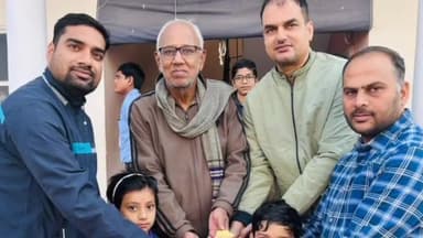 नीम का थाना: नीमकाथाना में विद्यालय के विद्यार्थियों ने गायों के संरक्षण के लिए प्रांतीय गोशाला को सहयोग राशि दी