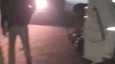 #अपराधियों पर #आजमगढ़ में वज्रपात अभियान, फिर हुई #शहर #कोतवाली क्षेत्र में #पुलिस और बदमाश के बीच मुठभेड़ में 25 हजार क...