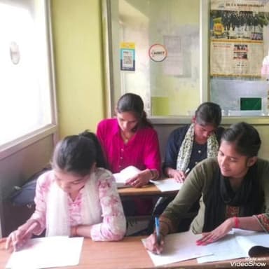 दावथ: दावथ और सूर्यपुरा प्रखंड के उच्चतर माध्यमिक विद्यालय में मैट्रिक और इंटर सेंटर परीक्षा हुई शुरू