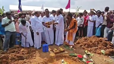 திருக்கோயிலூர்: செங்கனாங்கொல்லை பகுதியில் புதிய துணை மின் நிலையம் அமைப்பதற்கான அடிக்கல் நாட்டு விழாவில் அமைச்சர்கள் எ.வ.வேலு மற்றும் சிவசங்கர் ஆகியோர் பங்கேற்பு