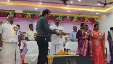 திருப்பத்தூர்: 72–வது அனைத்திந்திய கூட்டுறவு வார விழா திருப்பத்தூரில் முதல்வர் மருந்தகங்களுக்கு கேடயம் வழங்கிய அமைச்சர்