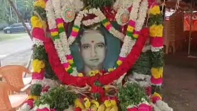 தேவகோட்டை: தேவகோட்டையில் சிவஸ்ரீ பட்டுக் குருக்கள் 26 ஆம் ஆண்டு குருபூஜை தேசமும் காக்கும் சனாதனம் சொற்பொழிவு நடைபெற்றது.