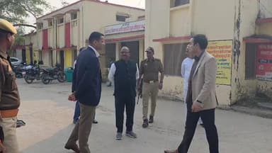 🚨 ब्रेकिंग न्यूज़ बलरामपुर से बड़ी खबर
📌 डीएम विपिन कुमार जैन ने विकास खंड कार्यालय तुलसीपुर का औचक निरीक्षण किया।
📌 वि...