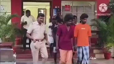 குளித்தலை: குளித்தலை அருகே கத்தியை காட்டி மிரட்டி பணம் பறித்த ஐந்து பேர் கைது குளித்தலை காவல்துறையினர் நடவடிக்கை