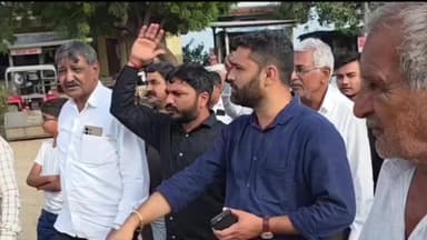 માળીયા: માળીયા મીયાણા તાલુકાના સરવડ ગામ ખાતે કોંગ્રેસ સમિતિ દ્વારા સરદાર સ્મૃતિ વંદના કાર્યક્રમ યોજાયો...