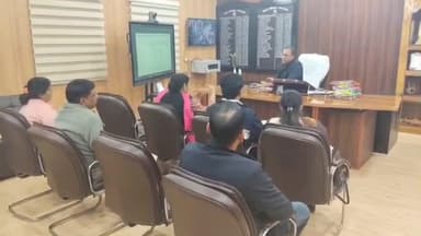 जोशियाड़ा: जिलाधिकारी प्रशांत आर्य ने दिए निर्देश, 15 नवंबर तक महिला पेंशन के लिए ग्राम सभा की खुली बैठकें आयोजित करें