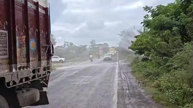 दिंडोरी: चांदवड शहराला पाणीपुरवठा करणारे पाईपलाईन फुटली हजारो लिटर पाणी वाया वणीजवळीत साकी हॉटेल जवळ घटना हजारो लिटर पाणी वाया