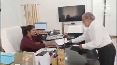 ধর্মনগর: ত্রিপুরা খেতমজুর ইউনিয়ন উত্তর ত্রিপুরা জেলা কমিটির পক্ষ থেকে ধর্মনগর জেলাশাসকের নিকট ডেপুটেশন প্রদান করা হয়